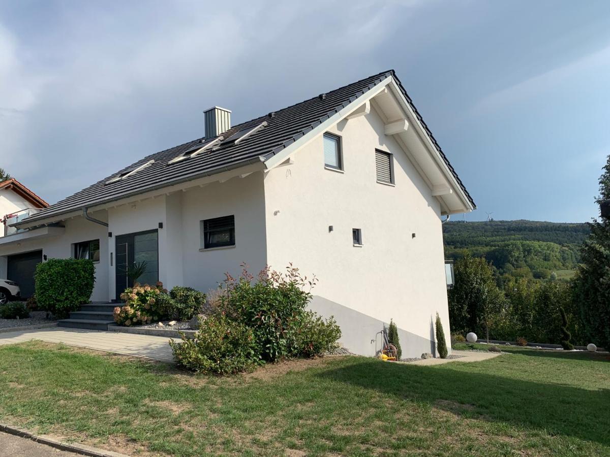 Ferienwohnung Schlossblick คิพเพนไฮม์ ภายนอก รูปภาพ