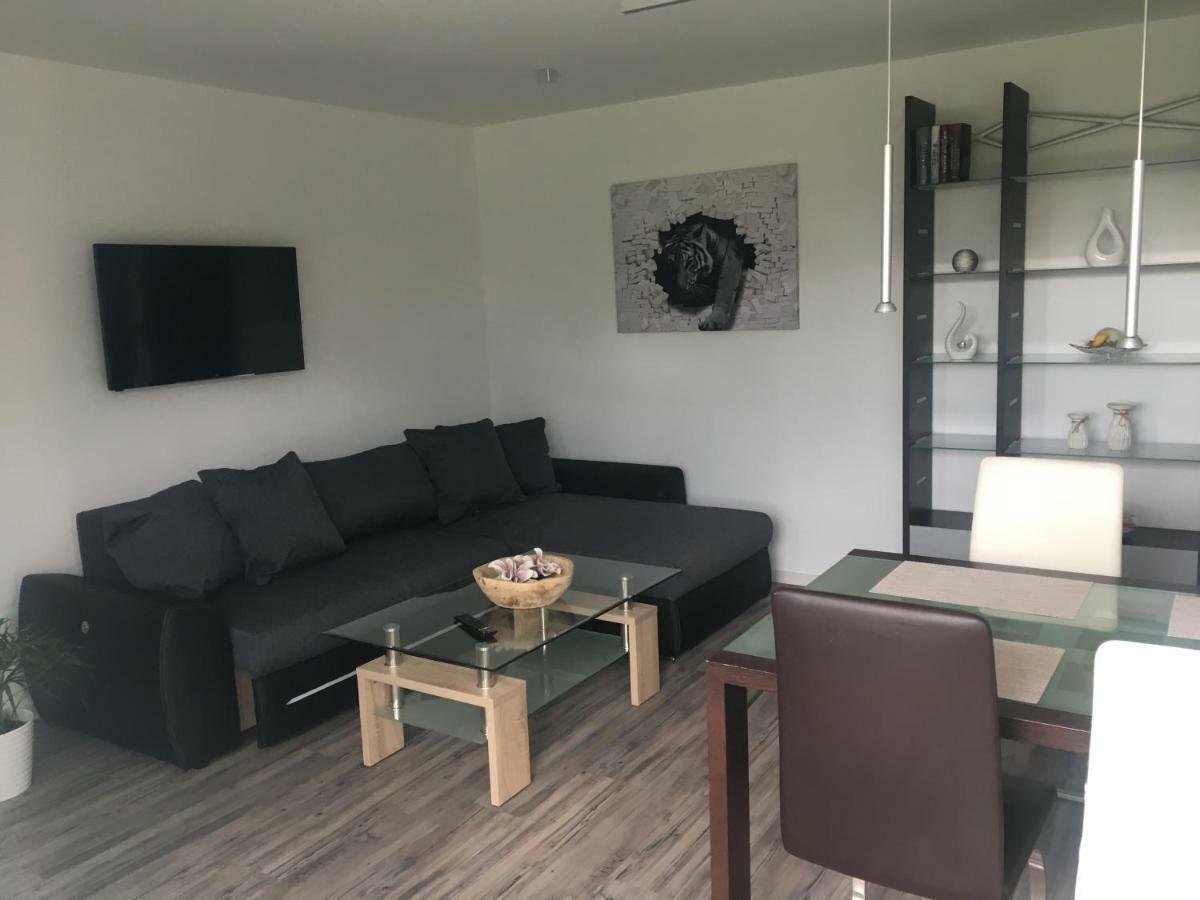 Ferienwohnung Schlossblick คิพเพนไฮม์ ภายนอก รูปภาพ